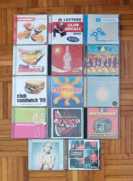 Eladó 14db használt mix cd!
