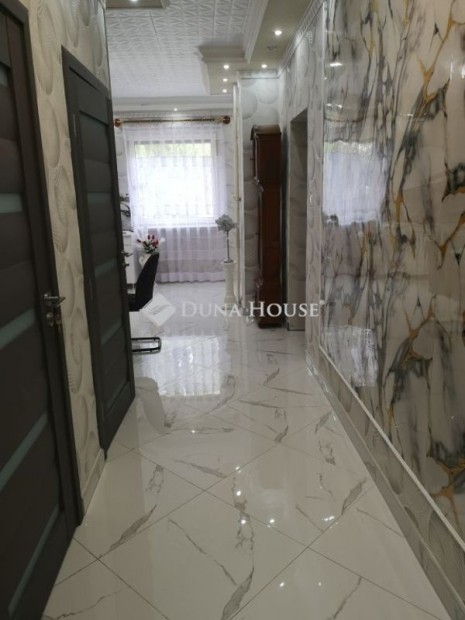 Elad� 150 nm-es h�z Ibr�ny