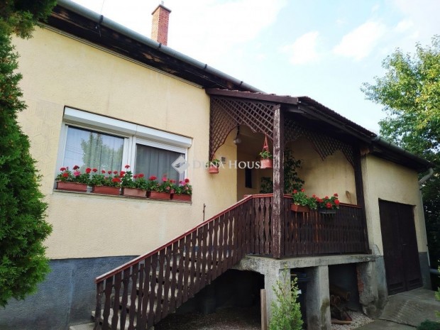 Elad� 150 nm-es h�z K�poln�sny�k