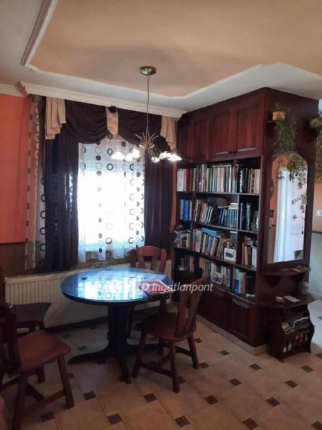 Elad� 150 nm-es h�z Vonyarcvashegy