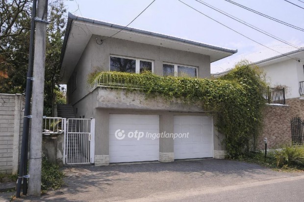 Elad� 153 nm-es h�z Szigetszentmikl�s