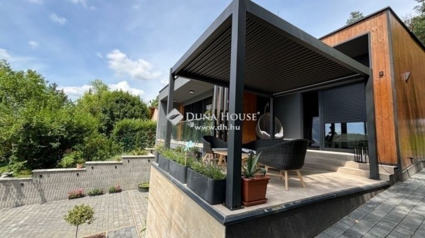 Elad� 156 nm-es h�z Orf�