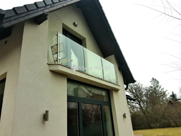 Elad� 156 nm-es h�z Velence