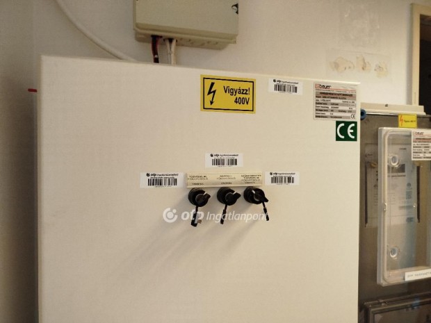 Elad� 157 nm-es iroda S�sd