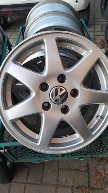 Elad 15" VW, Seat, Skoda alufelni garnitra 