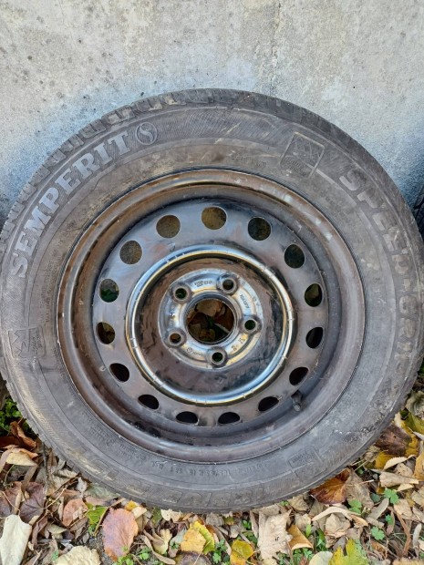 Elad 15" lemezfelni Semperit tli gumival Hyundai i30 Kia Ceed