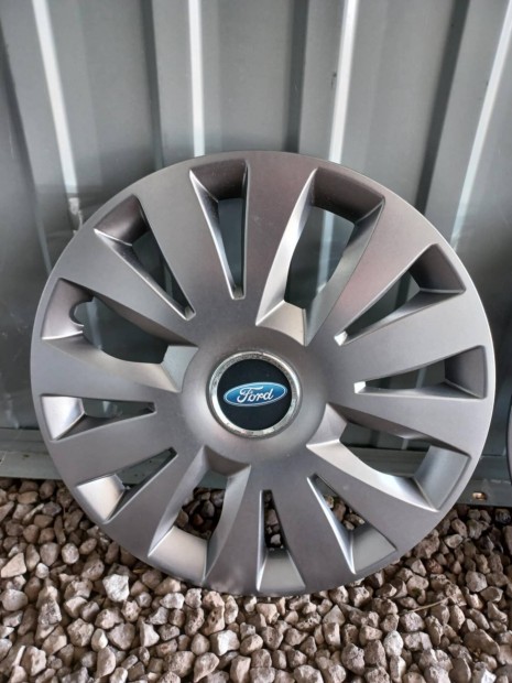 Eladó 15 colos Ford focus gyári dísztárcsa!!