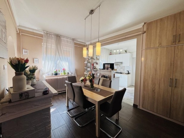 Elad� 160 nm-es h�z Cegl�d