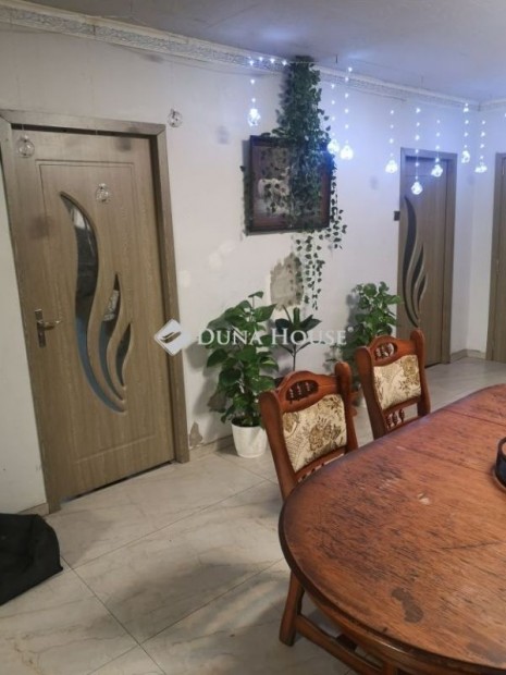 Elad� 165 nm-es h�z K�k