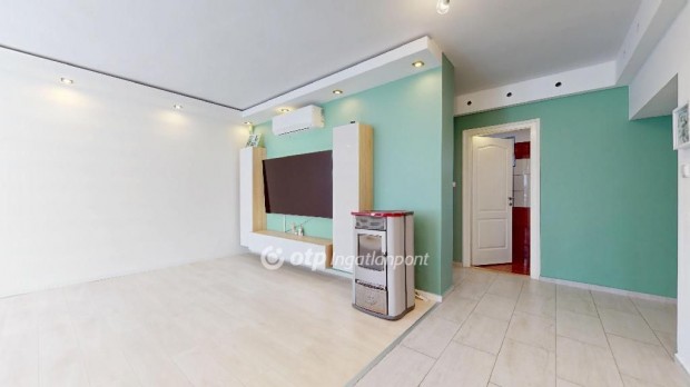 Elad� 166 nm-es h�z Ny�regyh�za