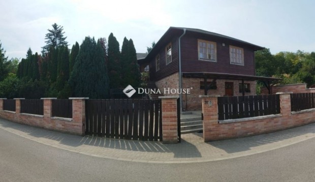 Elad� 167 nm-es h�z Gomba