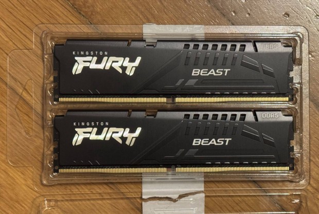 Elad 16 GB Kingston Fury DDR5 memria