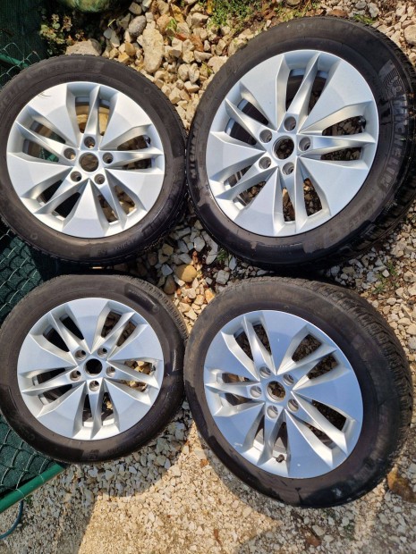 Elad 16" Skoda felni