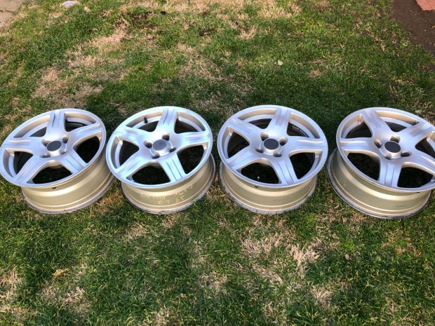 Elad� 16 - os aluminium felni