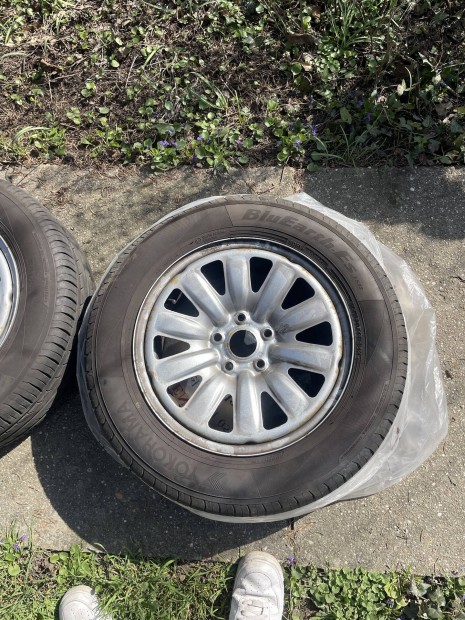 Elad� 16"ac�l felni ny�ri gumival!!!!