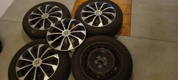 Eladó 16 ős Bridgestone téligumi garnitúra