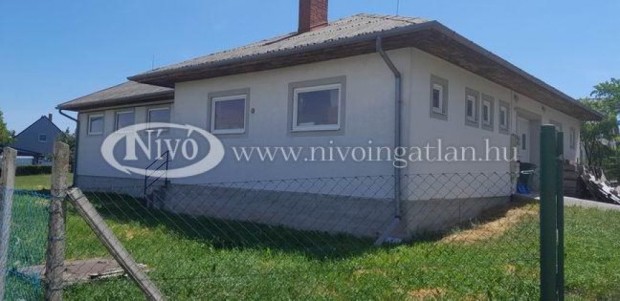 Elad� 170 nm-es M�hely Nemesv�mos