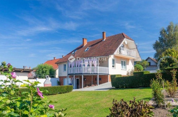 Elad� 170 nm-es h�z �riszentp�ter #4553345