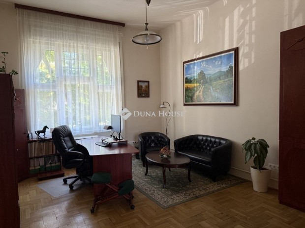 Elad� 172 nm-es lak�s Sz�kesfeh�rv�r