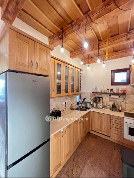 Elad� 174 nm-es �jszer� �llapot� Csal�di h�z Iv�ncsa Hunyadi utca