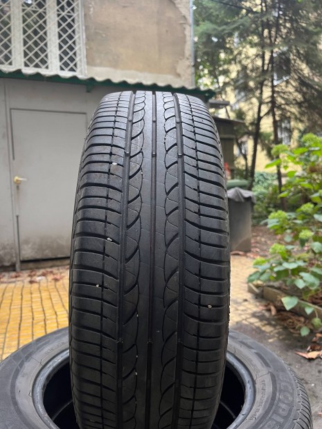 Elad 175/65 R15 nyri gumi!