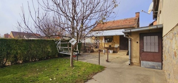 Elad� 179 nm-es h�z Bog�d