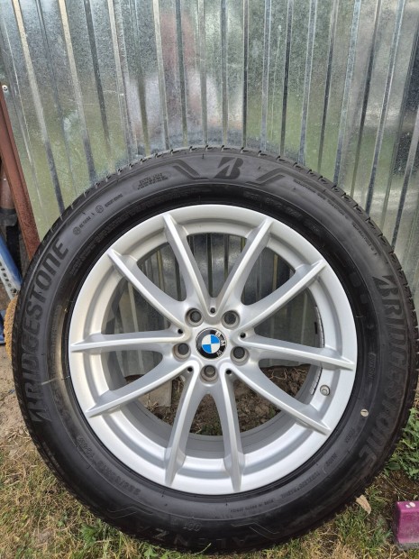 Eladó 17" Bmw újszerű alufelni,újszerű Bridgestone gumikkal