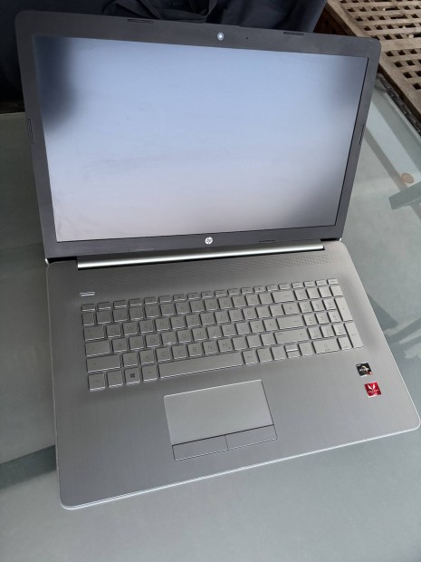 Eladó 17" Hp Ryzen 5 laptop
