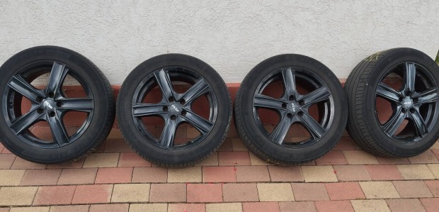 Elad 17" Oxxo alufelni garnitra Michelin gumikkal!