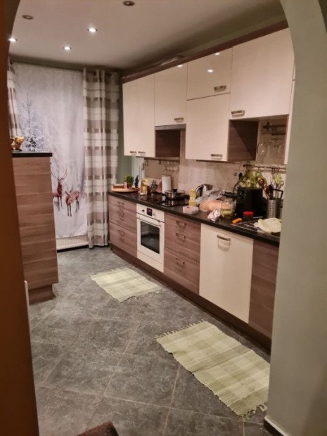 Elad� 181 nm-es Csal�di h�z Zalaegerszeg