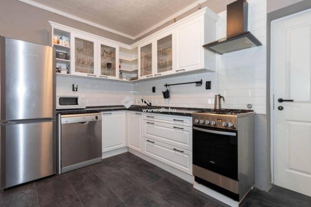 Elad� 184 nm-es h�z Zalacs�ny #4863714