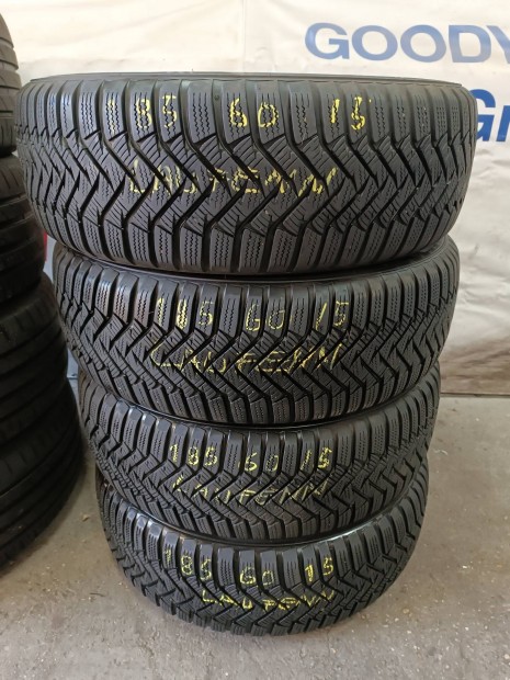 Elad 185/60 R15 Laufenn I Fit tli gumi szett 