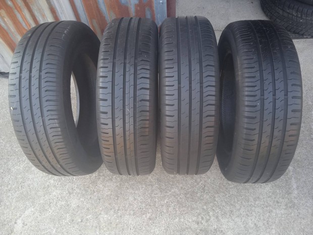 Elad 185/65 R15 s nyri Continental gumiabroncs szep llapotban.