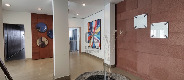 Elad� 18.ker�letben 43 m2-es lak�s, 120 m2 kerttel, �s t�rol�val!