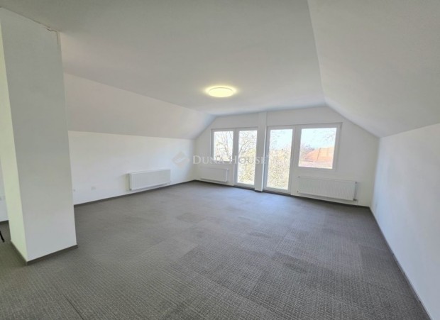 Elad� 190 nm-es h�z F�t