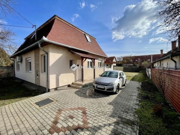 Elad� 191 nm-es h�z Dunaharaszti