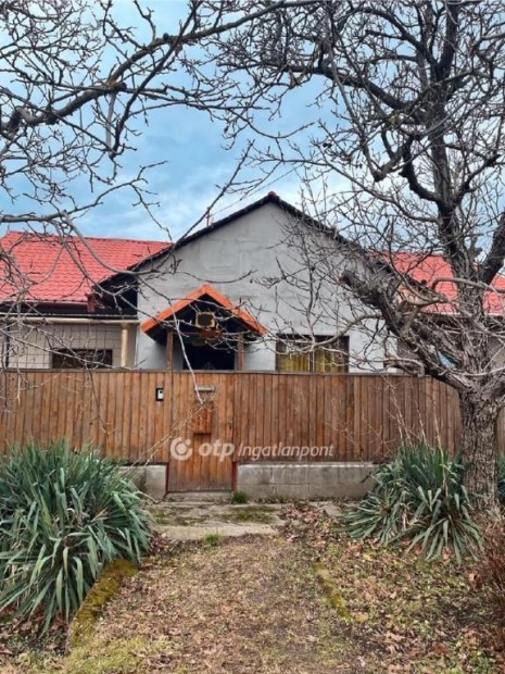 Elad� 192 nm-es h�z T�rnok