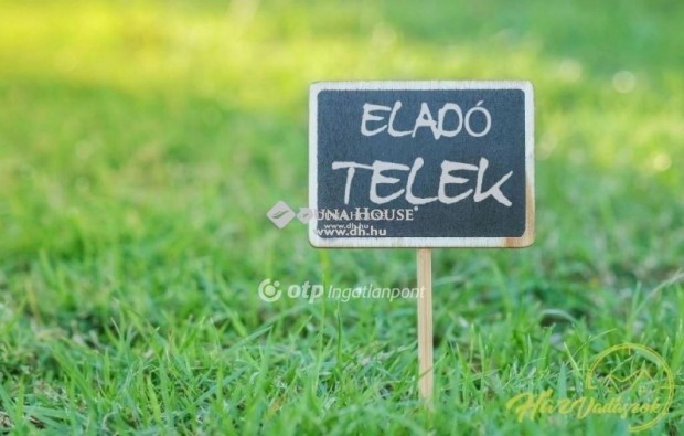 Elad� 1940 nm-es telek Nagyk�ll�