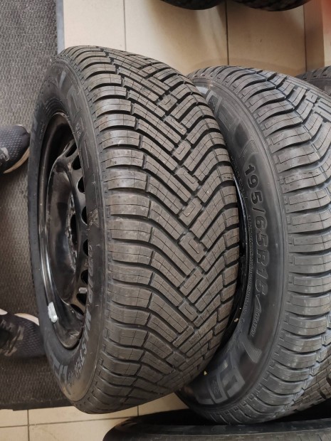 Elad 195/65/R15 gumi felnivel egytt 