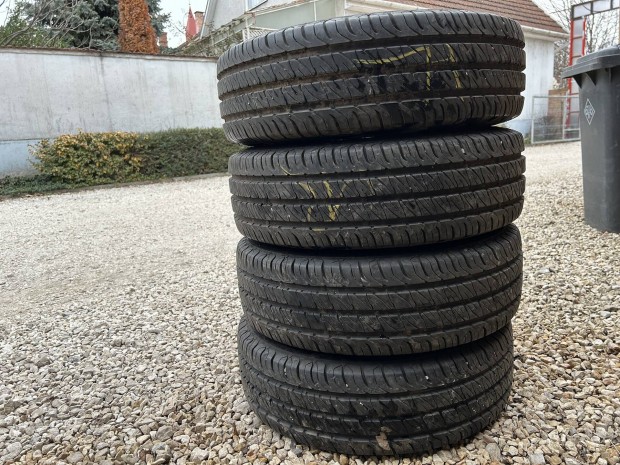 Eladó 195/65 r16C Uniroyal nyári gumi!