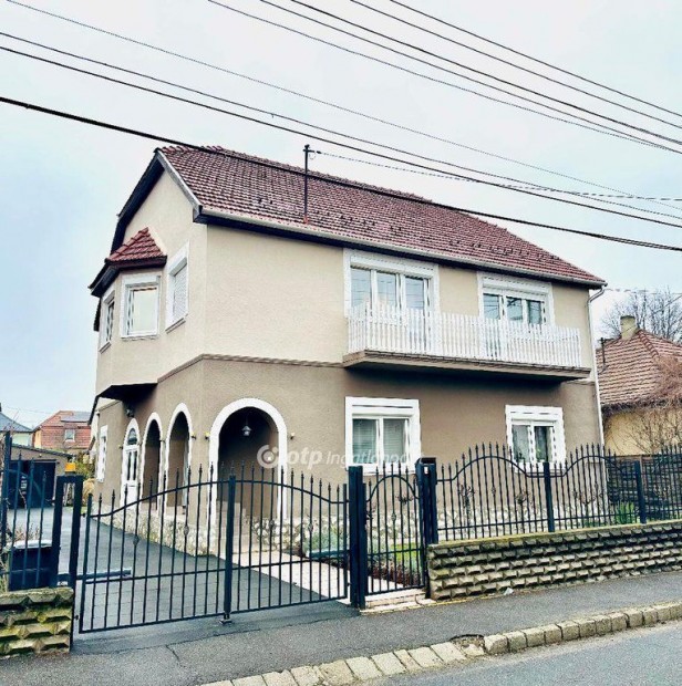 Elad� 195 nm-es h�z Miskolc