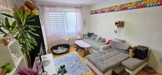 Elad� 198 nm-es h�z Szombathely