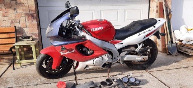 Elad 1997-es Yamaha Yzf 600R Thundercat alkatrszei