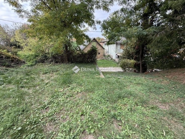 Elad� 19 nm-es h�z Nyerges�jfalu