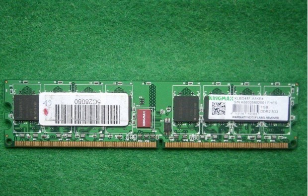 Elad 1GB-os Kingmax DDR2 533MHZ-s PC2 RAM