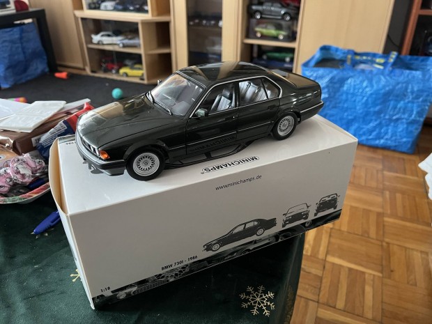 Elad 1:18 Minichamps BMW 730i 