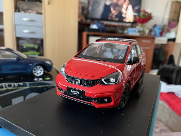 Elad 1:18 Paudi Honda Jazz