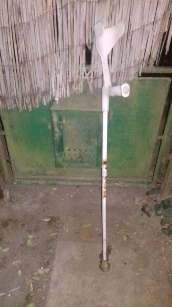 Elad� 1 db mank�