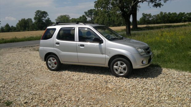 Elad 2005-s Suzuki ignis!