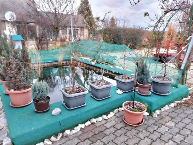 Elad� 200 nm-es h�z Nagyvenyim